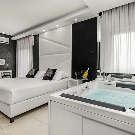 Reggia Hotel 4*